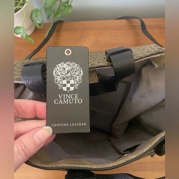 ♦️SOLD♦️ Vince Camuto Croc Embossed Suede Mavis Tote Olive Green Crossbody Bag - Picture 12 of 13